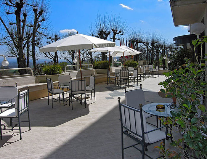 Hôtel Miralaghi - Terrasse du restaurant