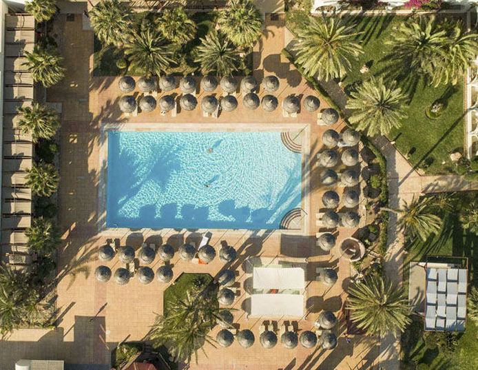 Hôtel-Club Magic Life Penelope Beach Resort & Spa - Vue aerienne piscine exterieure