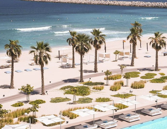 Palazzo Versace Dubai - Nikki beach
