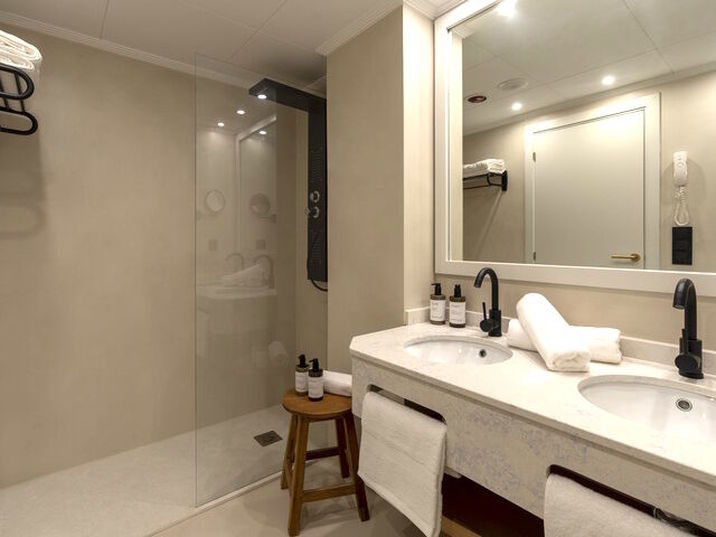 Pontiana Thalasso Hotel  - Salle de bain chambre supreme