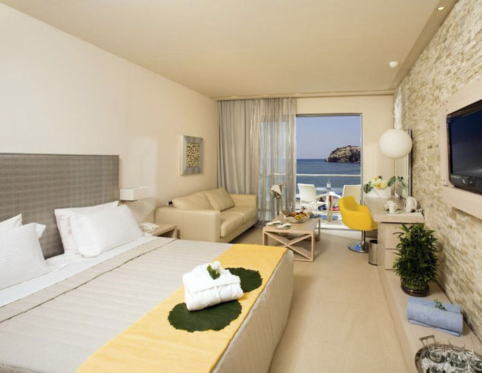 Hôtel Sentido Port Royal Villas & Spa - Adults only - Bungalow front de mer