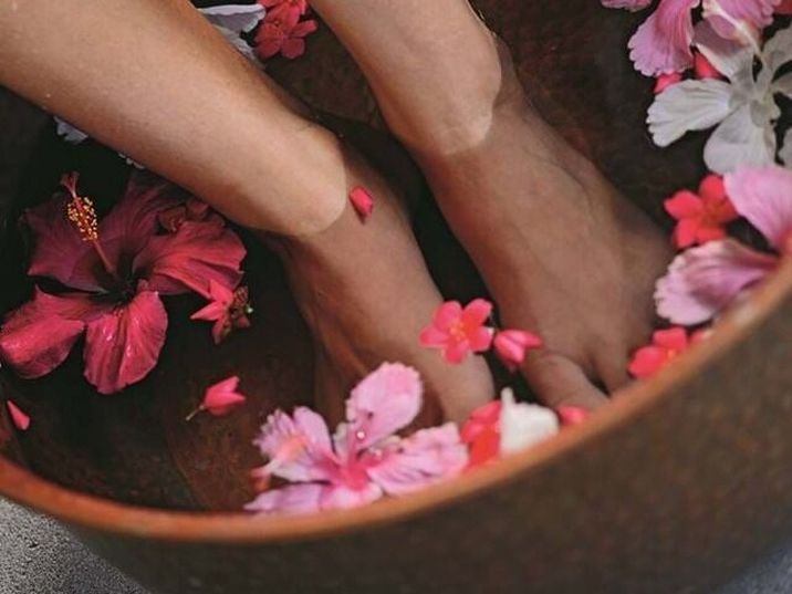 Ambre - Adults only - Soins des pieds