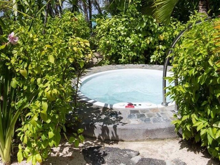 Ambre - Adults only - Bain a remous