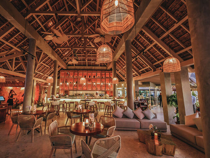 Sugar Beach Mauritius - Buddha bar beach