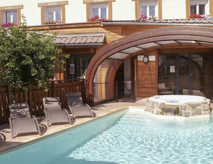 Hôtel les Autanes  - Piscine exterieure