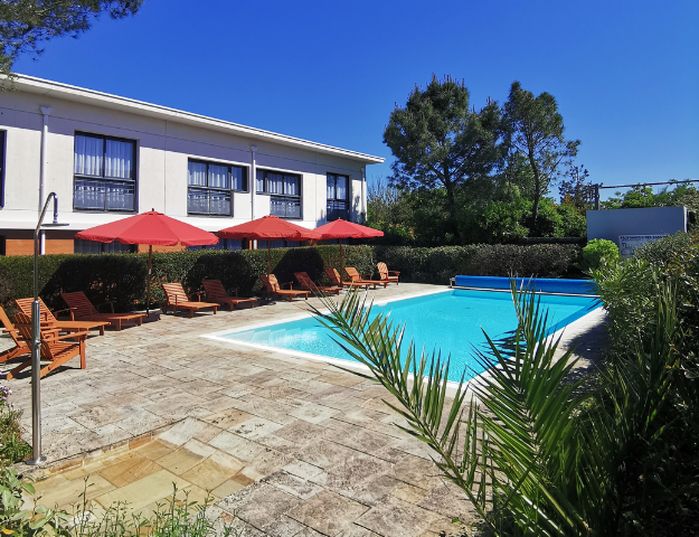 Best Western Hôtel de la Cité & Spa - Piscine exterieure
