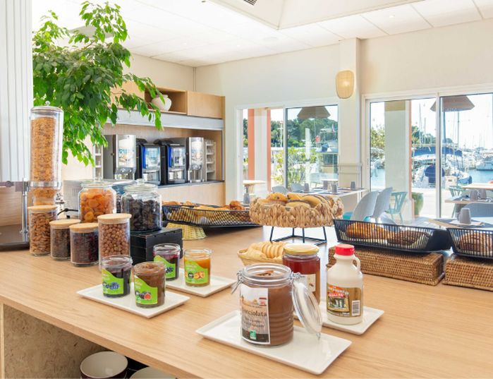 Best Western Hôtel La Marina - Petit dejeuner