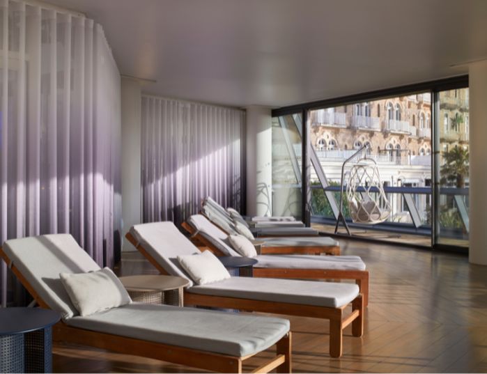 Hôtel Barrière Le Royal La Baule - Terrasse healt sea bar
