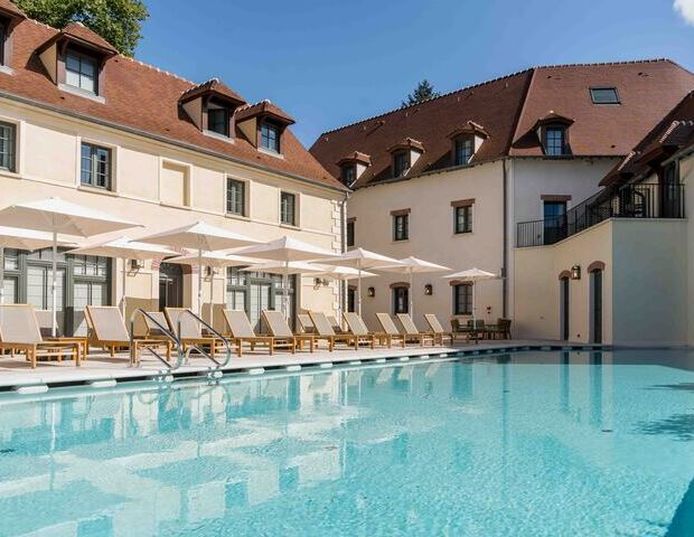 Dolce by Wyndham Versailles - Domaine du Montcel - Piscine exterieure