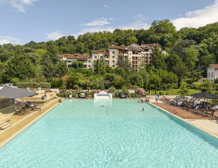 Hôtel Lyon Métropole & Spa - Piscine exterieure