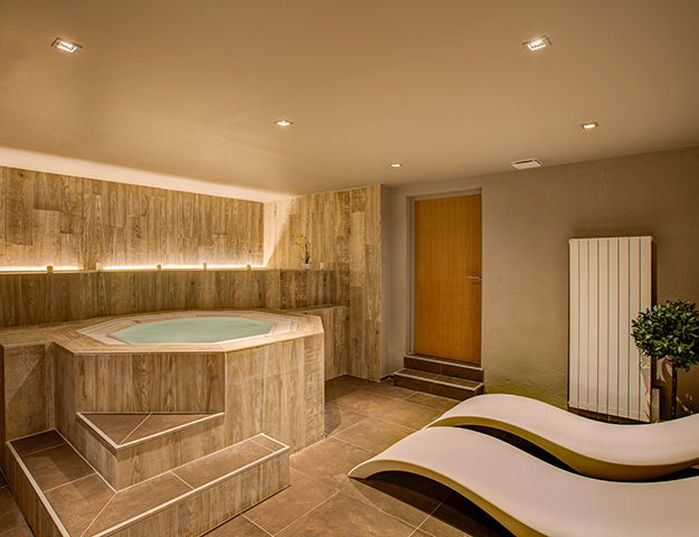 Royal Ours Blanc - Bain a remous