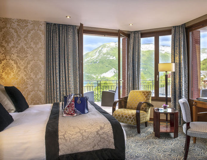 Hôtel les Trésoms, lake and Spa Resort - Chambre elegance cote lac