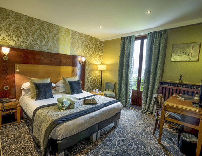 Hôtel les Trésoms, lake and Spa Resort - Chambre deluxe cote lac