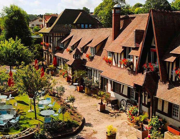 La Vieille Ferme - La vieille ferme et jardin