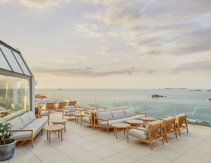 Emeria Dinard Hôtel Thalasso & Spa - Terrasse exterieure vue mer