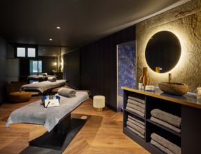 Château Jeanne & The Forest – Château de Montvillargenne 