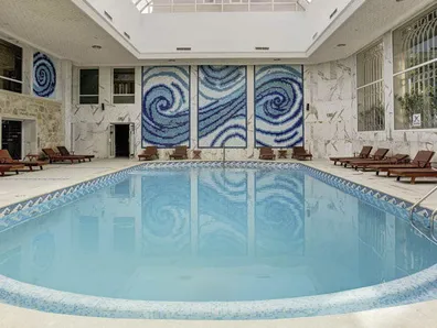 Piscine interieure