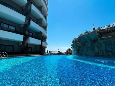 Piscine aux flamands roses