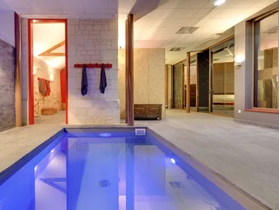 Piscine interieure