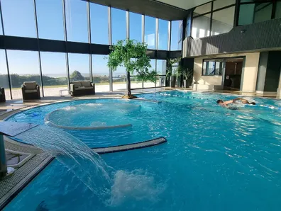Piscine interieure