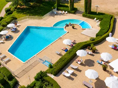 Piscine exterieure