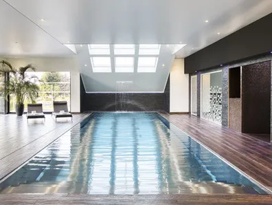 Piscine interieure