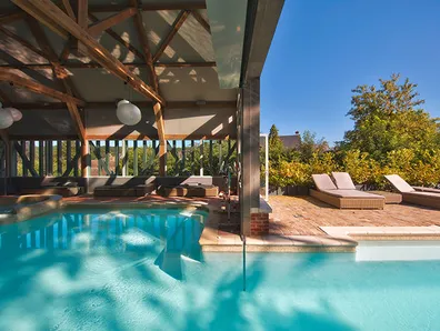 Piscine interieure exterieure