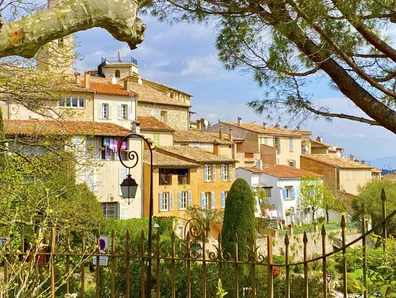 Mougins