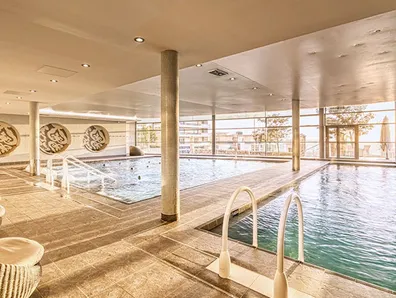Piscine interieure