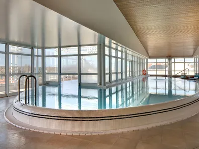 Piscine interieure