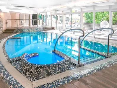 Piscine interieur 