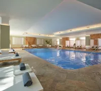 Piscine interieure