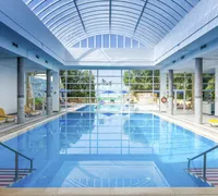 Piscine interieure