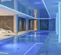 Piscine interieure