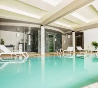 Piscine interieure