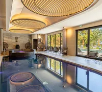 Piscine interieure