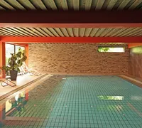 Piscine interieure