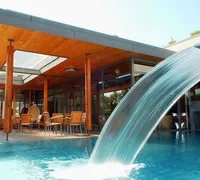 Piscine exterieure chauffee