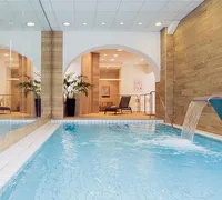 Piscine interieure