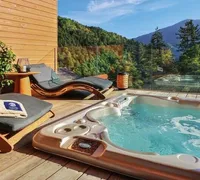 Bain a remous exterieur