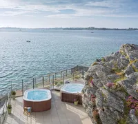 Bain a remous exterieur