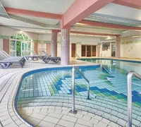 Piscine interieure