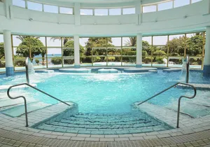 Piscine interieure