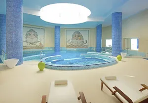 Piscine interieure