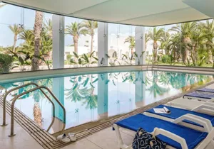 Piscine interieure