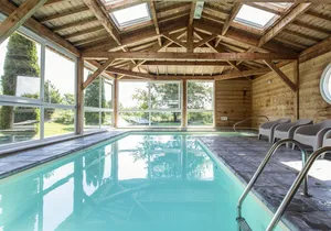 Piscine interieure