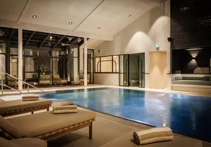 Piscine interieure