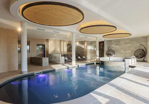 Piscine interieure