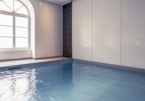 Piscine interieure