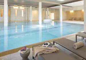  Piscine interieur 